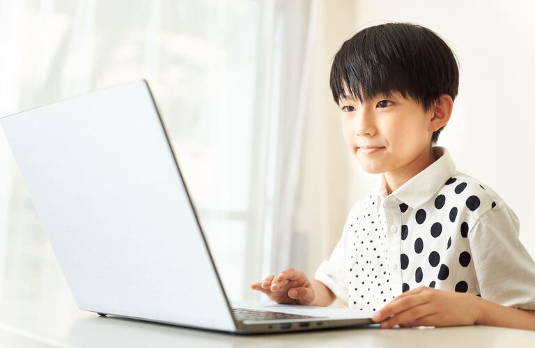 将来へ向けた習い事にプログラミングの講座をご用意 | 川崎で習い事ならキッズからシニアまで通えるかなエール